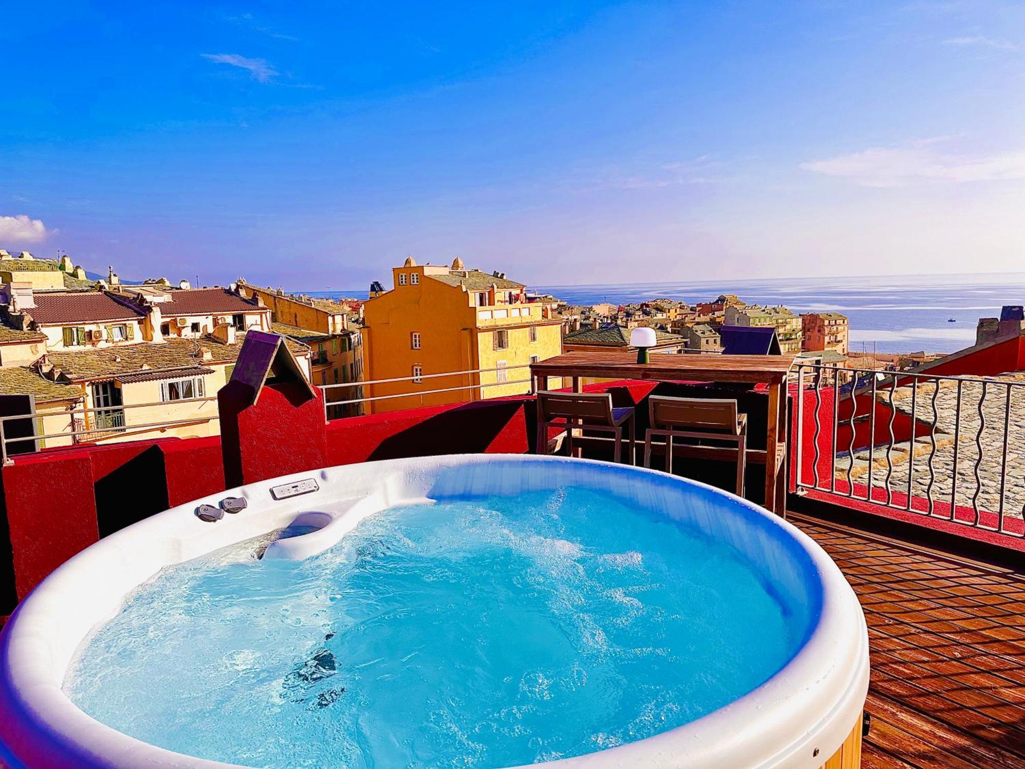 Pepites Bastiaises Vatta Appartement Roof Top Jacuzzi Vue Vieux Port Bastia  Ngoại thất bức ảnh